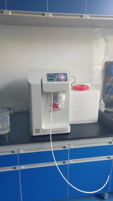ZWL- LS1-30 Conception compacte Machine à eau ultrapure pour les laboratoires 30L/H